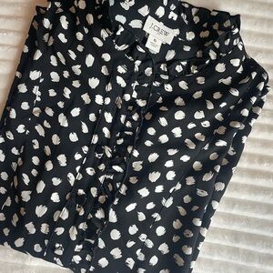JCREW Size 6! black and white silk shirt.